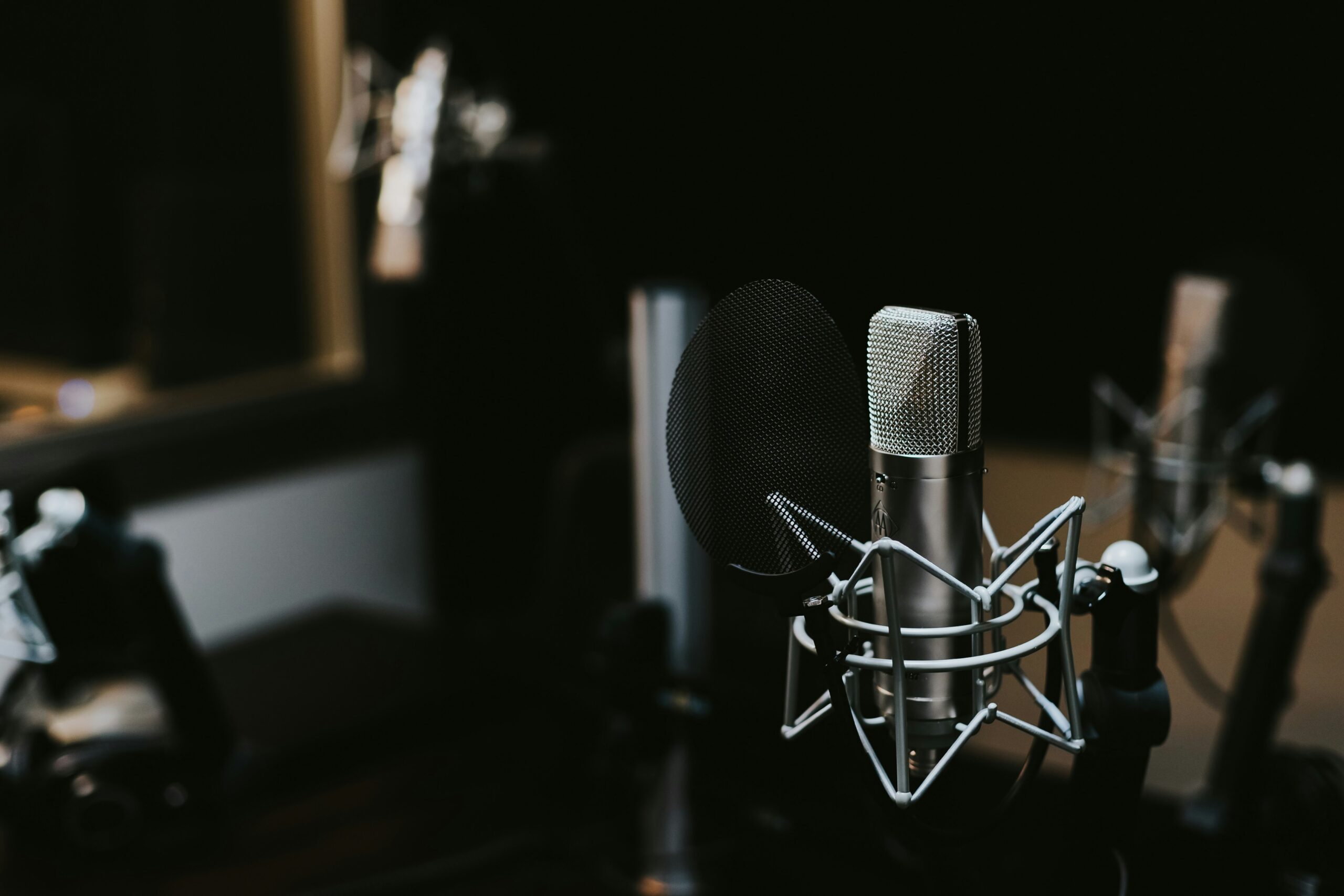 Photo of microphone from unsplash.com